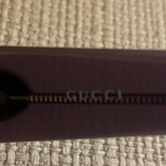 Gorgeous Gucci Frames with Case - Picture 6 of 8